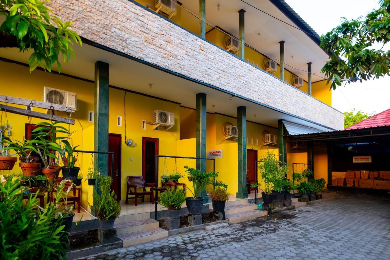 Spot On 2732 Sandy Guesthouse Mataram Buitenkant foto